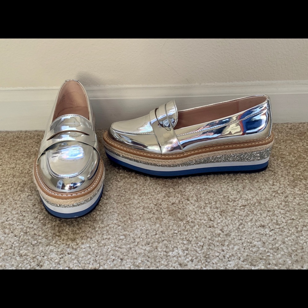 Shoes - Picture 3 of 4